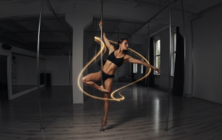 1. Pole dance treniruotės Klaipėdoje: prisijunkite prie bendruomenės 2. Mokykitės pole dance Klaipėdoje: treniruotės visoms moterims 3. Pole dance studijos Klaipėdoje: atraskite naujas galimybes 4. Treniruotės pole dance Klaipėdoje: skirta kiekvienai moteriai 5. Klaipėdoje pole dance: sportas, šokis ir kūrybiškumas kartu 6. Pole dance Klaipėdoje: unikalios treniruotės moterims 7. Pasiruoškite pole dance Klaipėdoje: treniruotės visiems lygiams 8. Pole dance programos Klaipėdoje: pasirinkite sau tinkamą 9. Klaipėdoje pole dance: fizinė jėga ir kūrybiškumas 10. Atraskite pole dance Klaipėdoje: sporto ir meno sintezė Geriausias variantas: **Mokykitės pole dance Klaipėdoje: treniruotės visoms moterims**